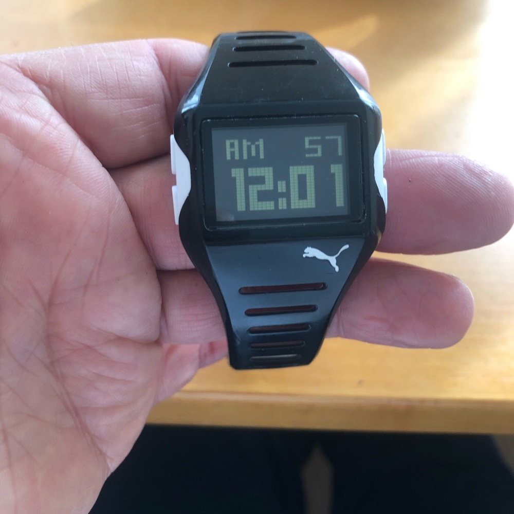 Puma Black Smartwatch with Sporty Design and Digital Display